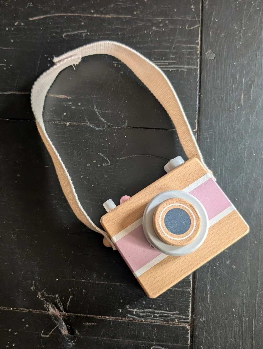 Wooden Toy Play Camera w/ Movable Lens and Gray Film Knob Velcro Strap